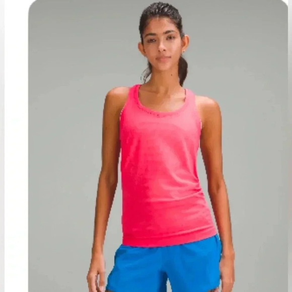 Lululemon Swiftly Tech  Tank Top 2.0 Waist Length Size 10 Lip Gloss Pink - Picture 2 of 8